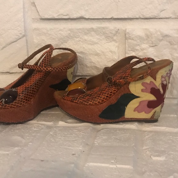 Multicolored Floral Wedges - Picture 3 of 8